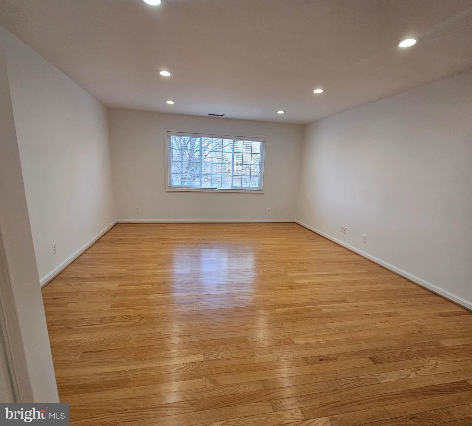 PARKSIDE AT ALEXANDRIA - Residential