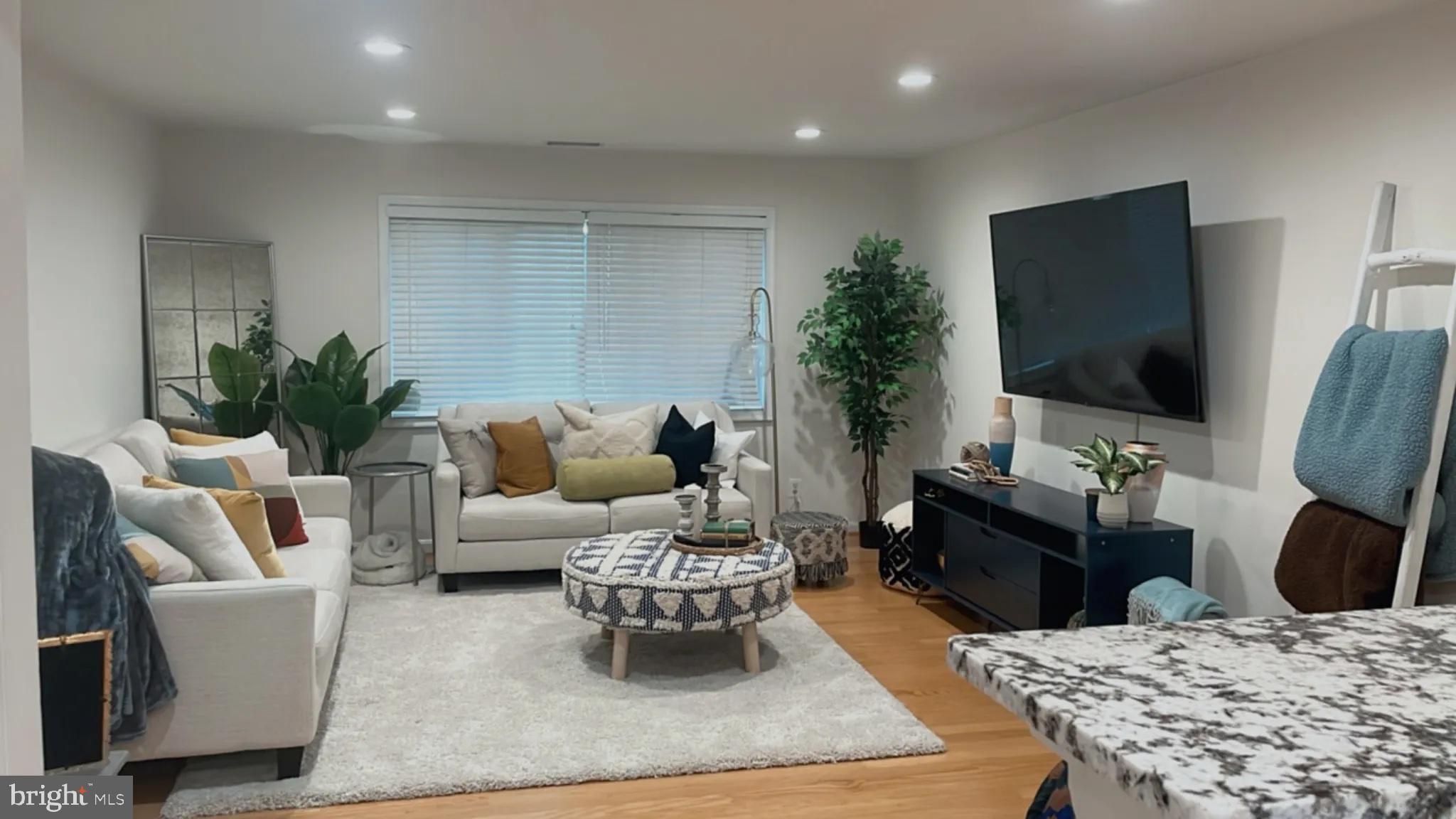 PARKSIDE AT ALEXANDRIA - Residential