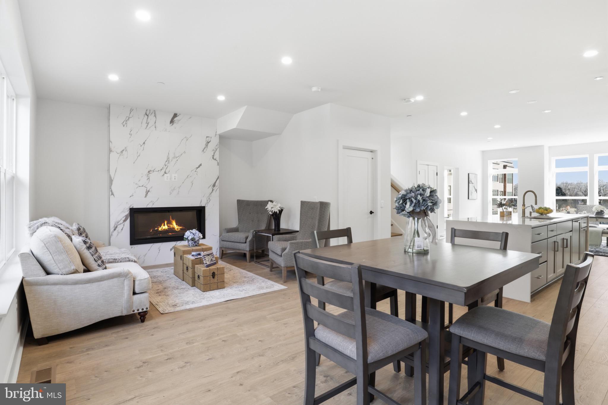 WESTBARD SQUARE - Residential