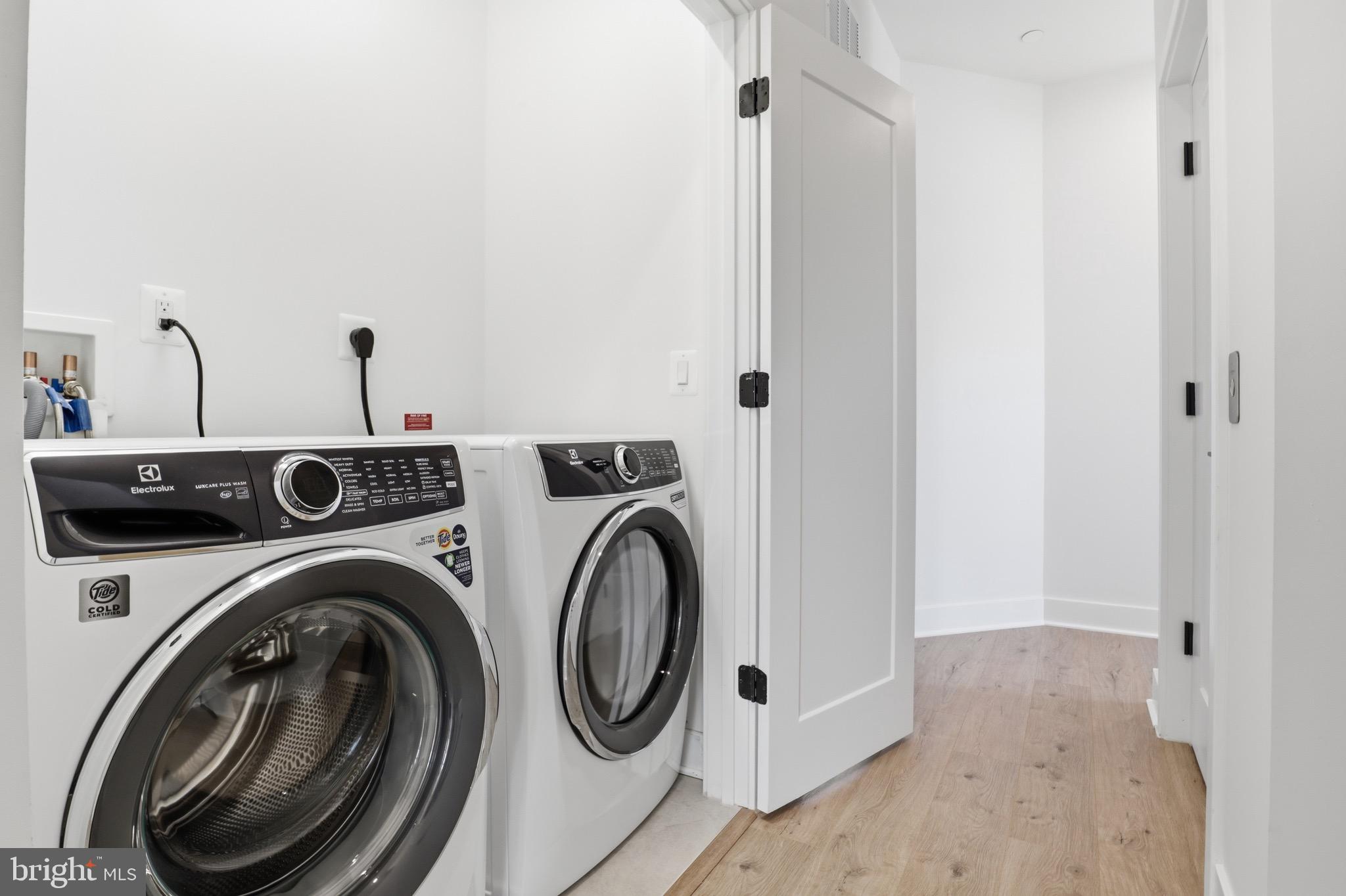 WESTBARD SQUARE - Residential