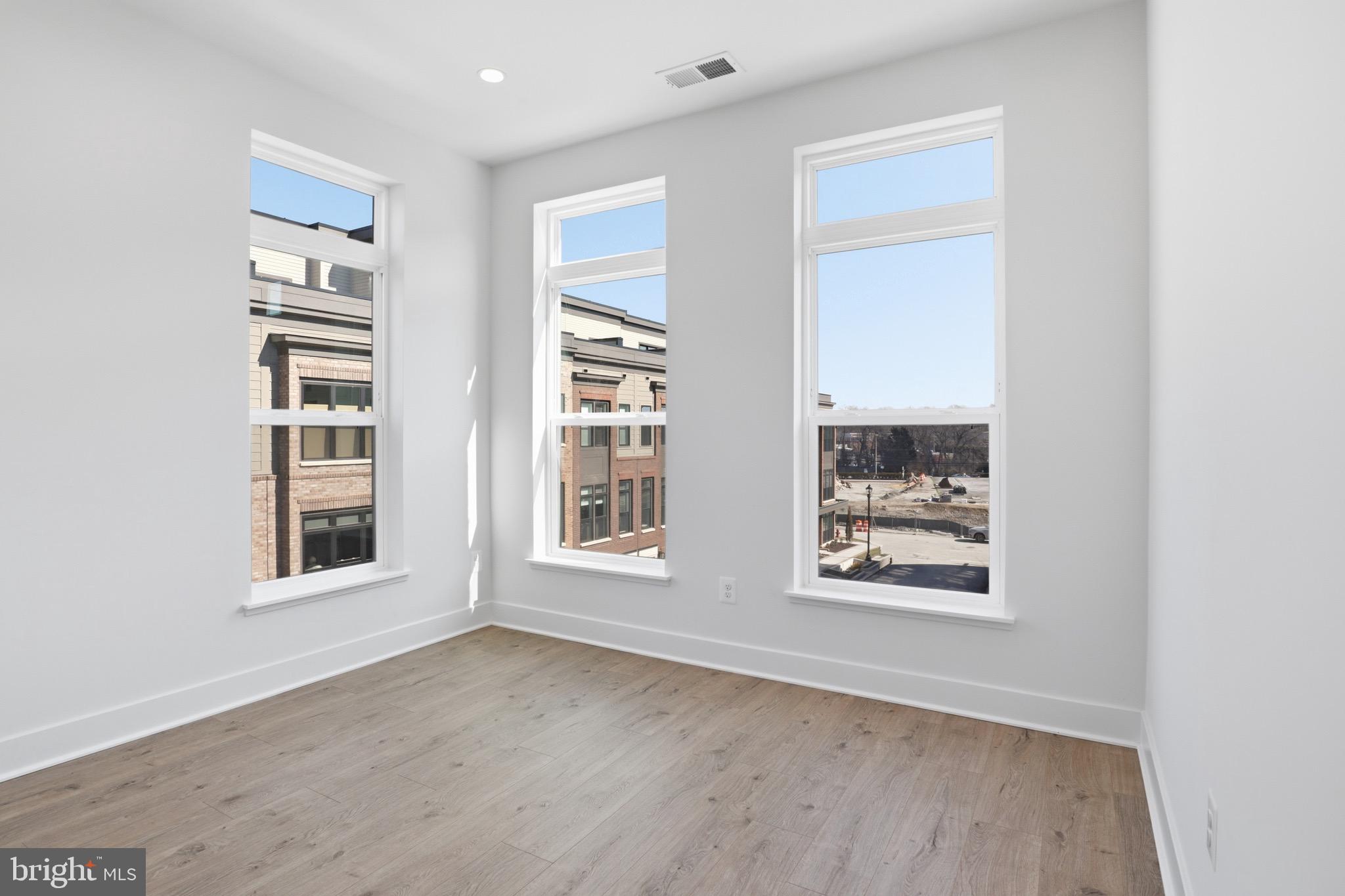 WESTBARD SQUARE - Residential