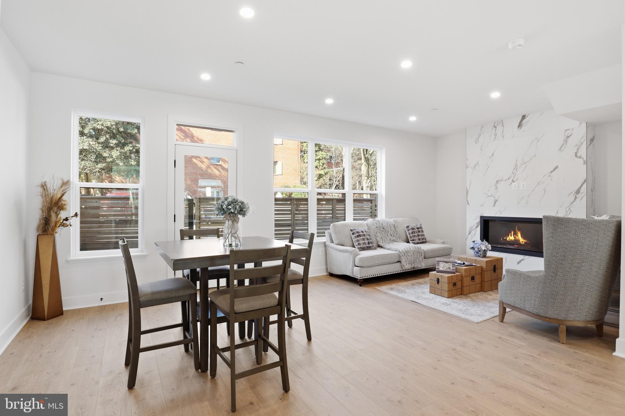 WESTBARD SQUARE - Residential