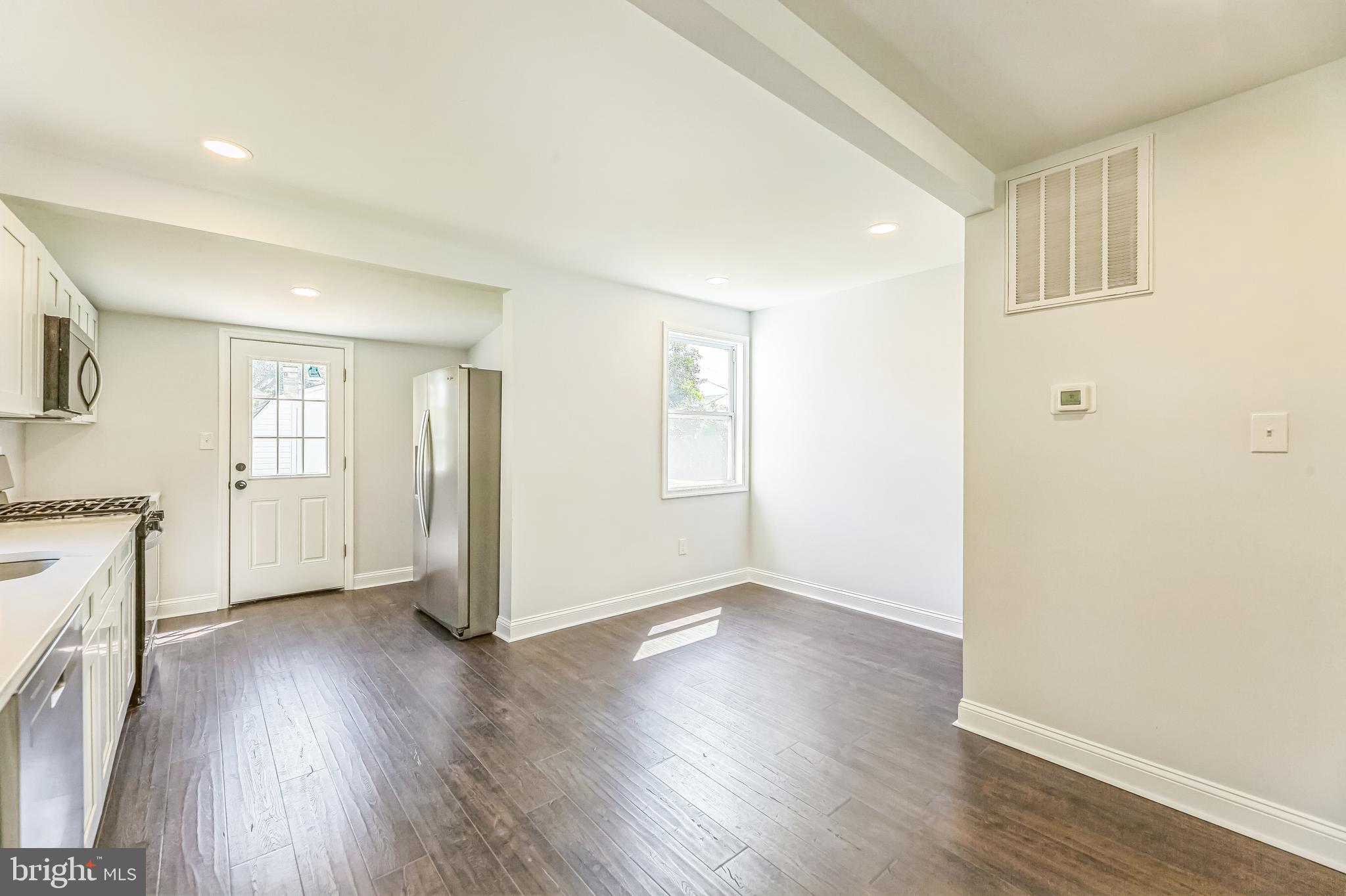 CASTLE HILLS - Residential