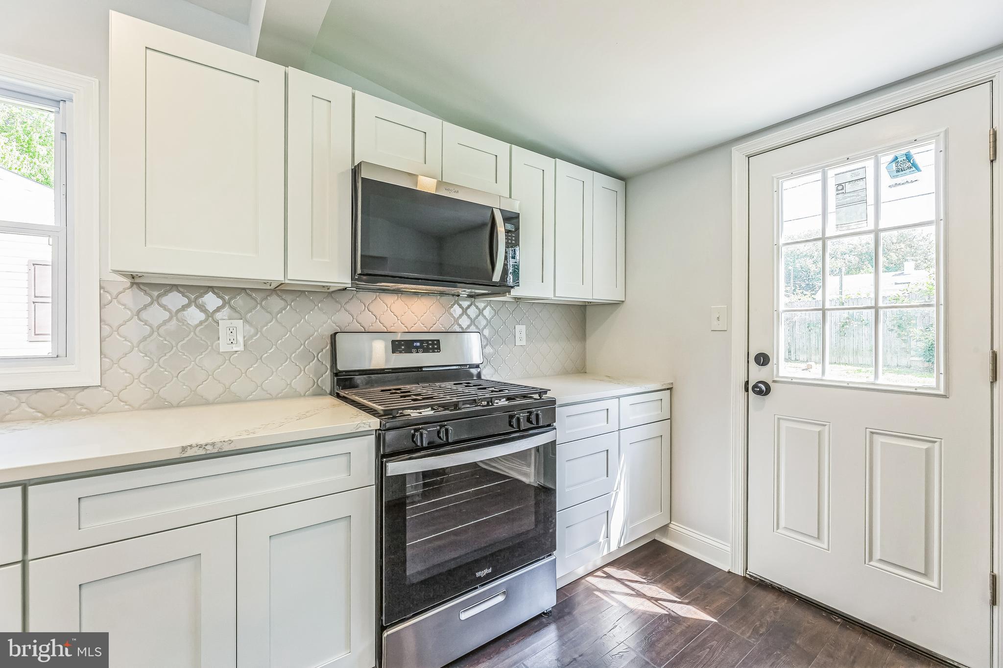 CASTLE HILLS - Residential