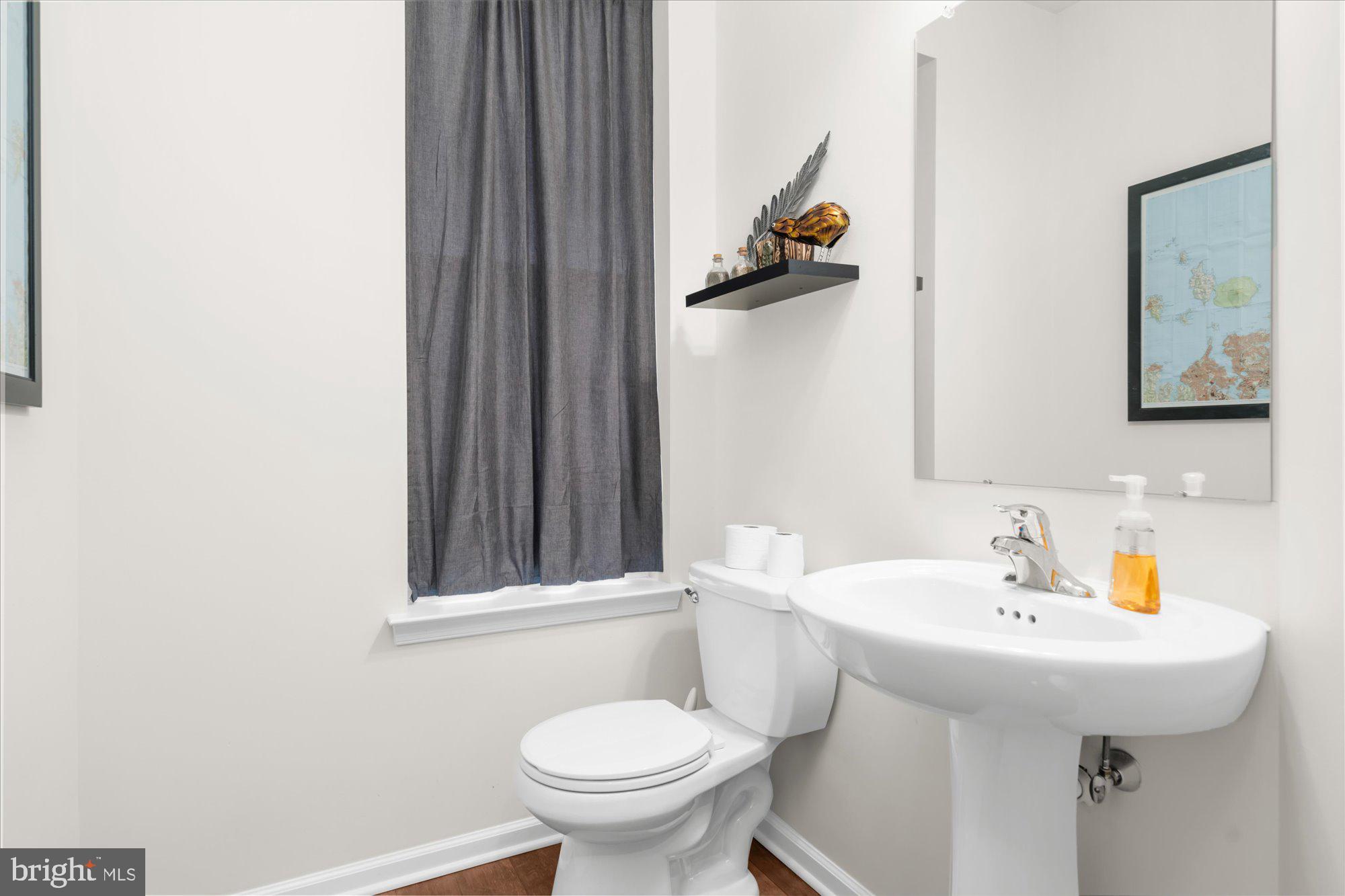 EDGEWATER - Residential