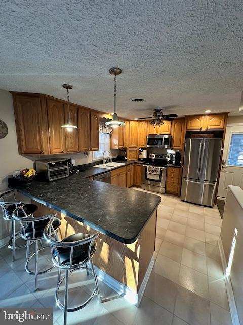 SUNNYBROOK FARMS - Residential