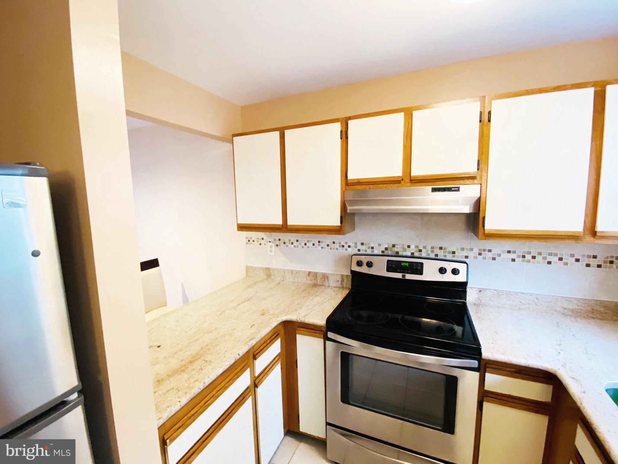 VALLEY STREAM ESTATES - Residential