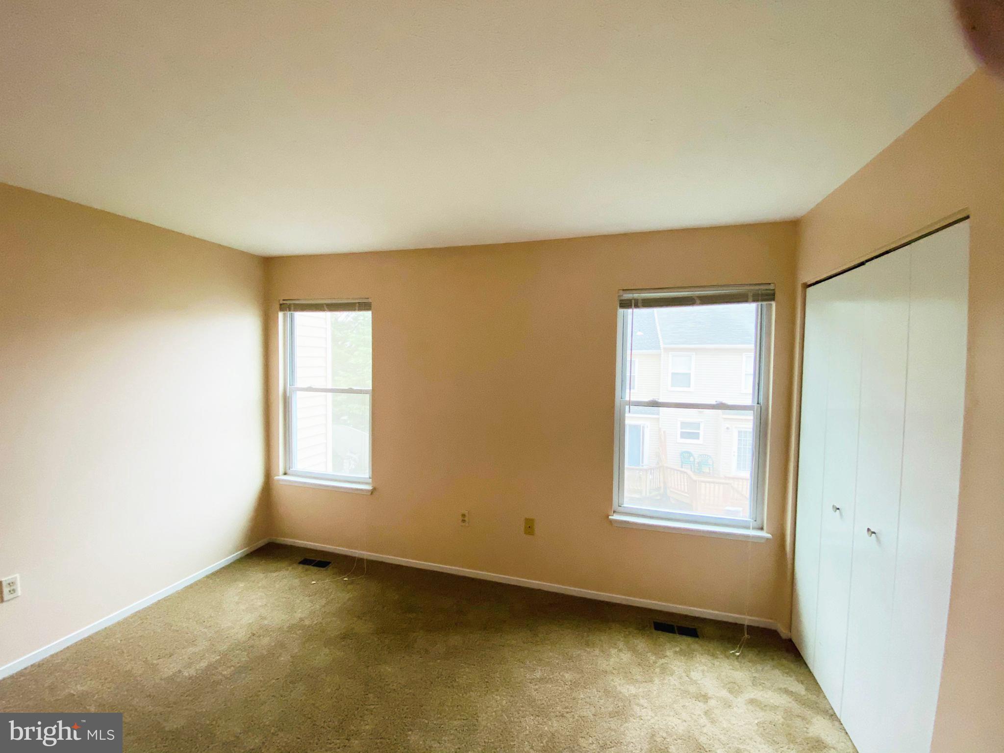 VALLEY STREAM ESTATES - Residential