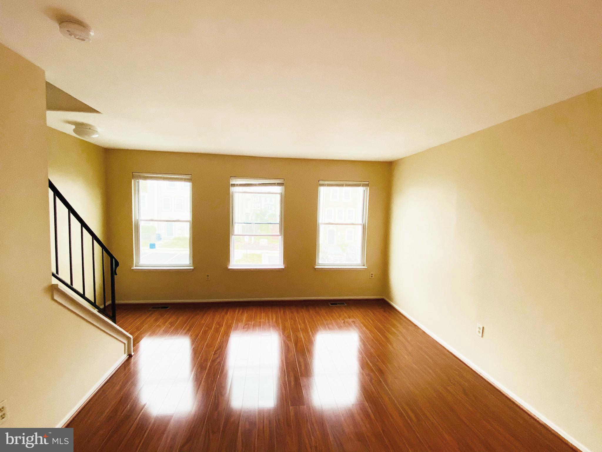 VALLEY STREAM ESTATES - Residential