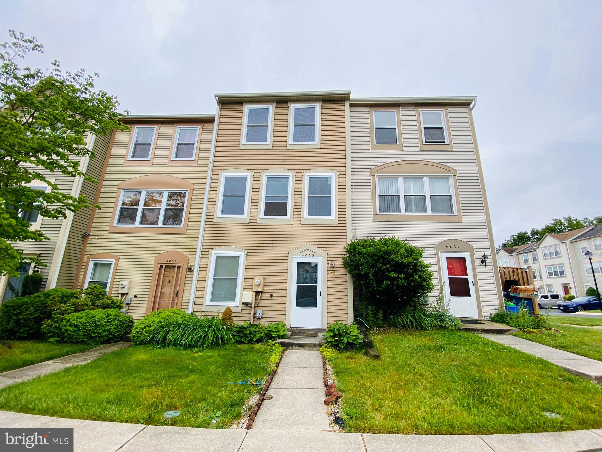 VALLEY STREAM ESTATES - Residential