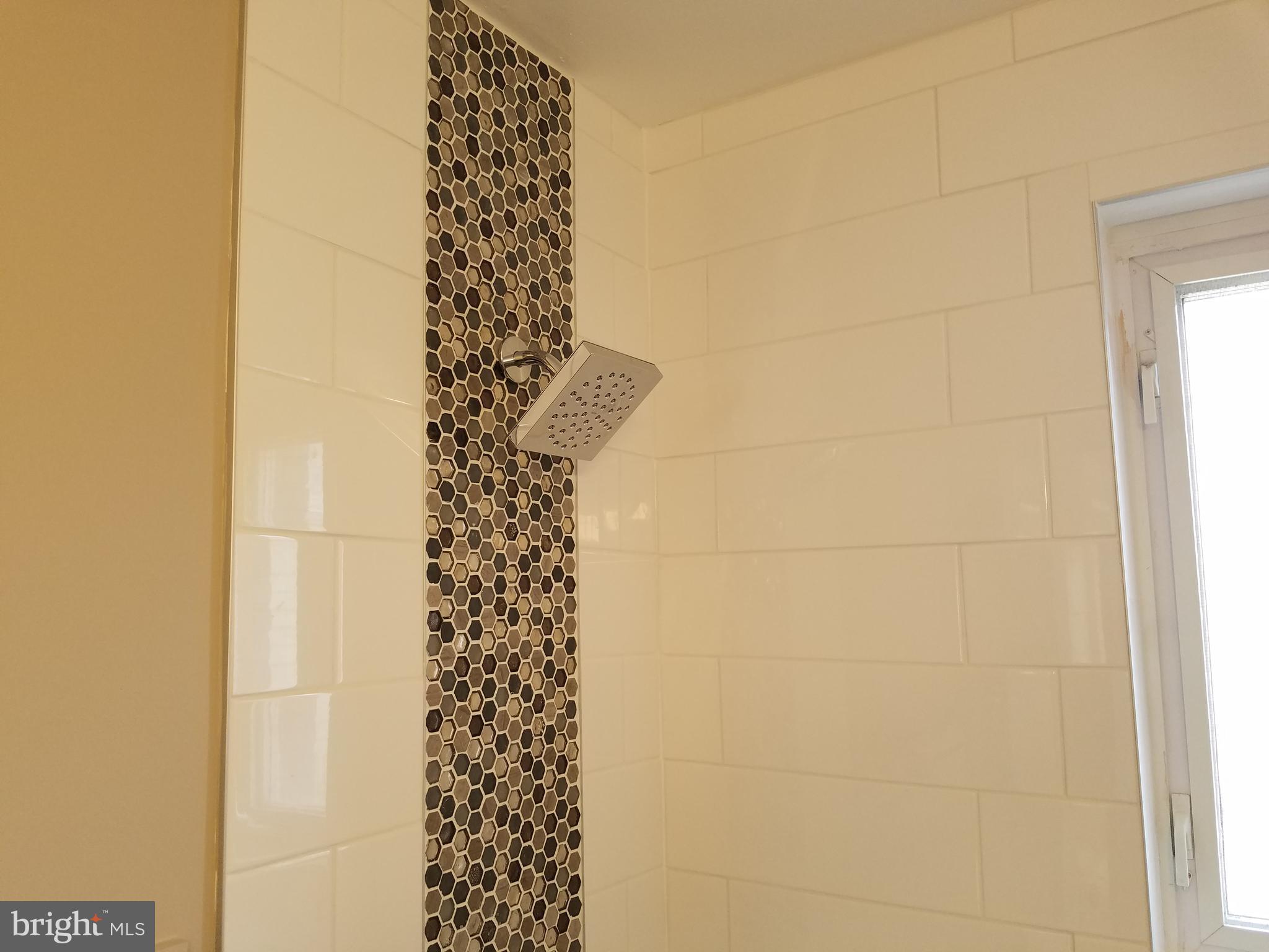 LYNHAVEN - Residential Lease