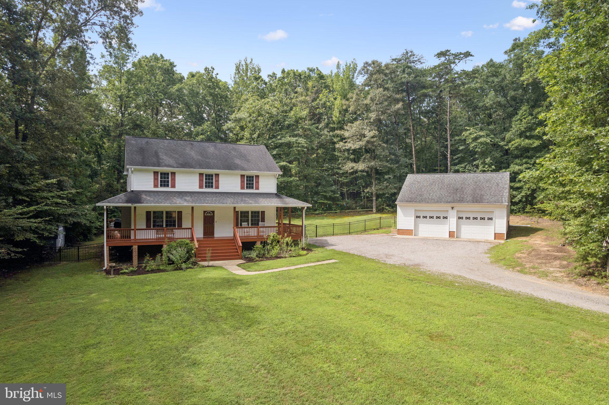102 OAK KNOLL PLACE