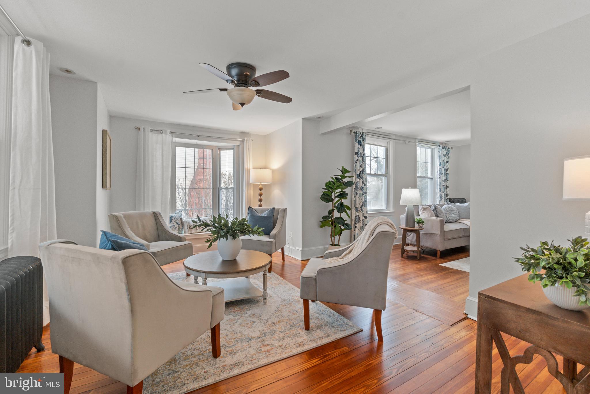 207 INGLESIDE AVENUE