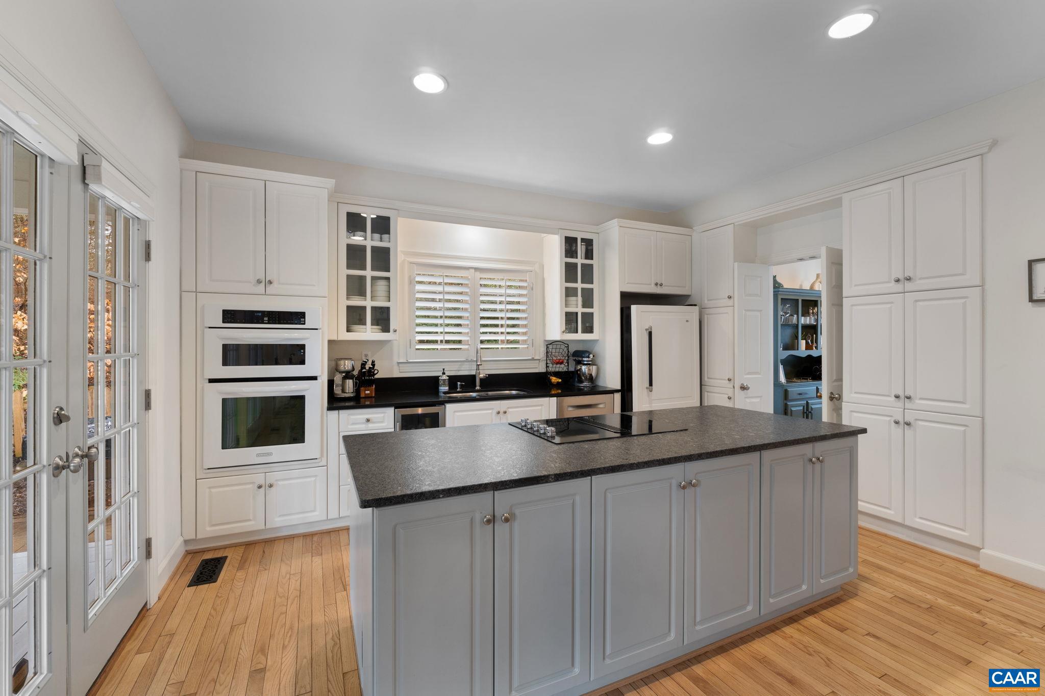 REDFIELDS - Residential