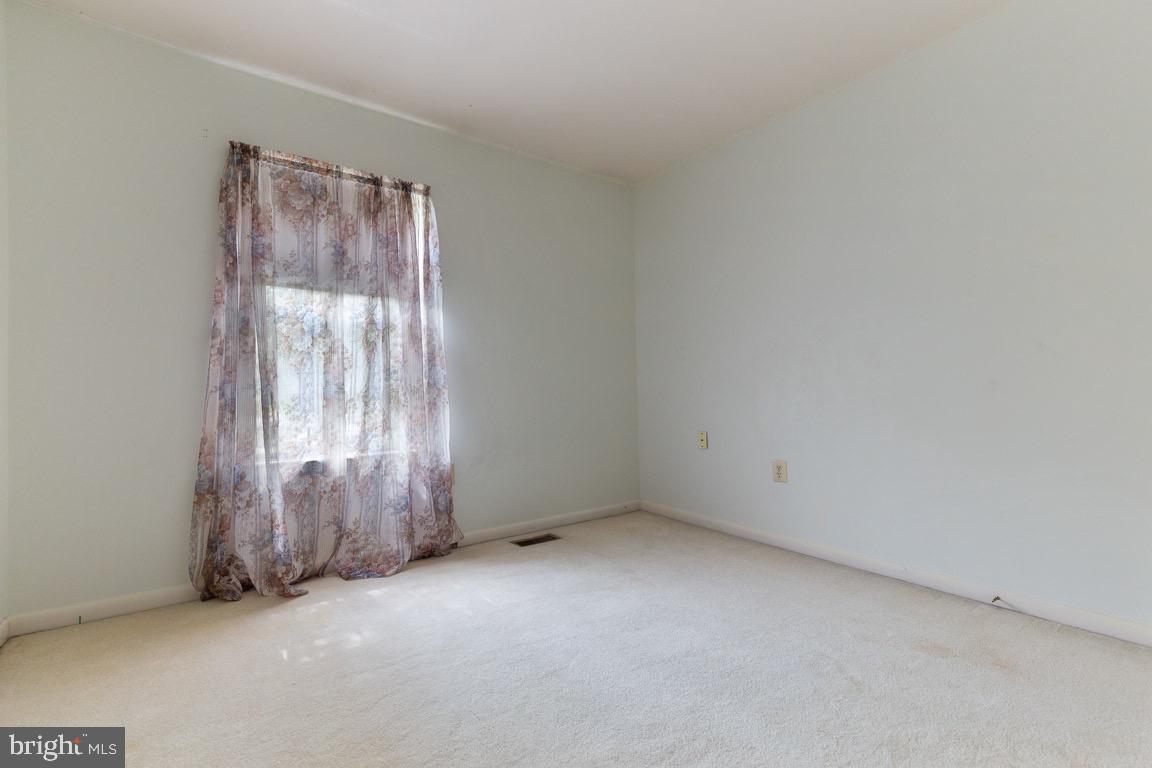 DALE CITY - Residential Lease