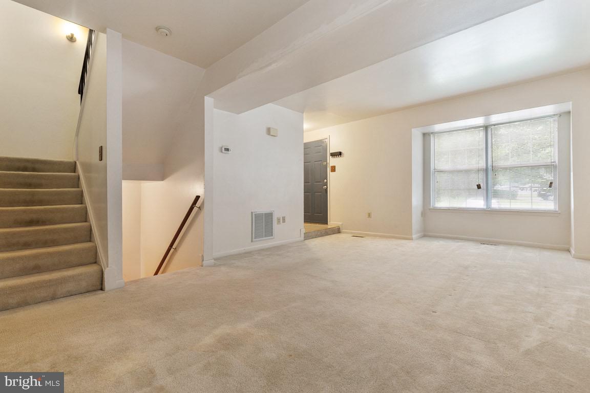 DALE CITY - Residential Lease