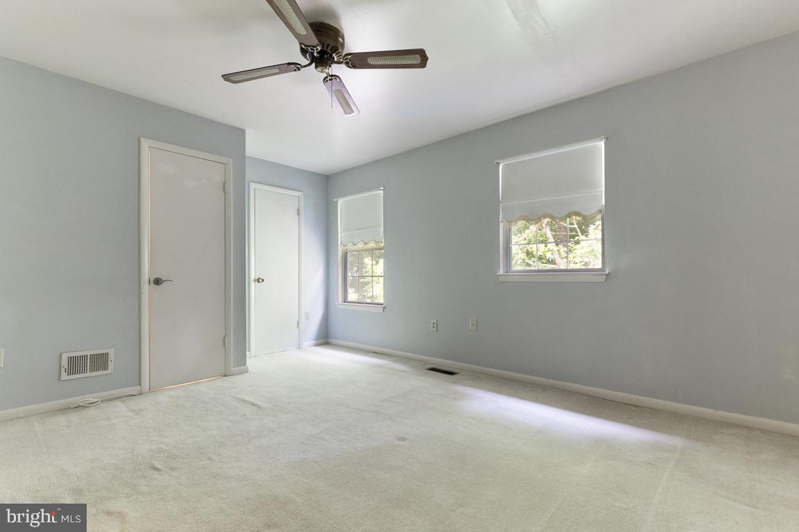 DALE CITY - Residential Lease