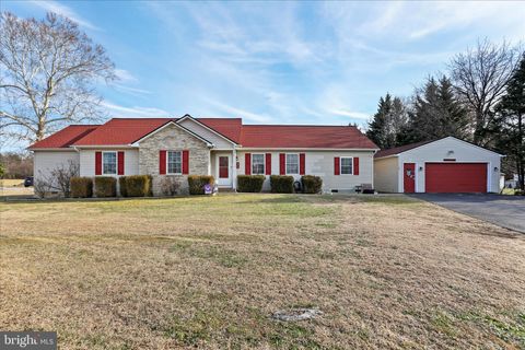 242 WILLIS DRIVE BUNKER HILL WV 25413