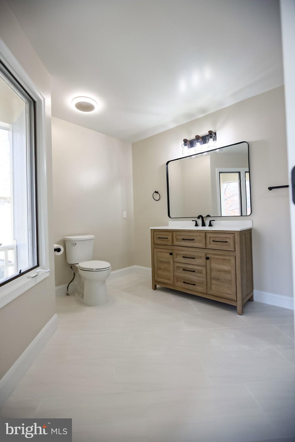 LOWES ISLAND/CASCADES - Residential