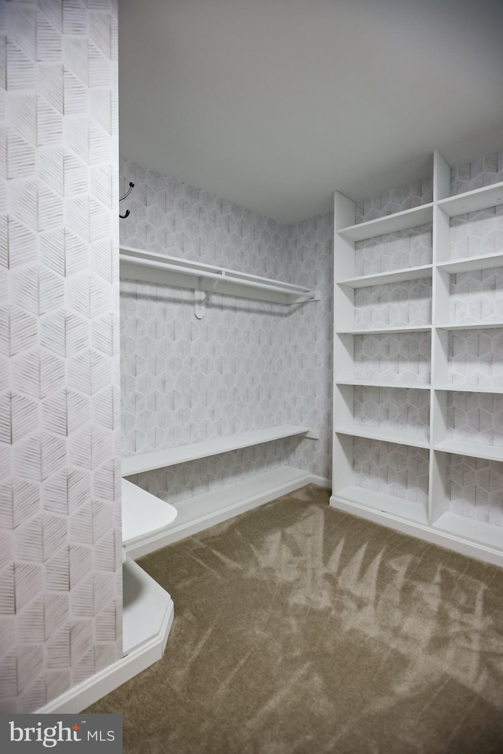 LOWES ISLAND/CASCADES - Residential