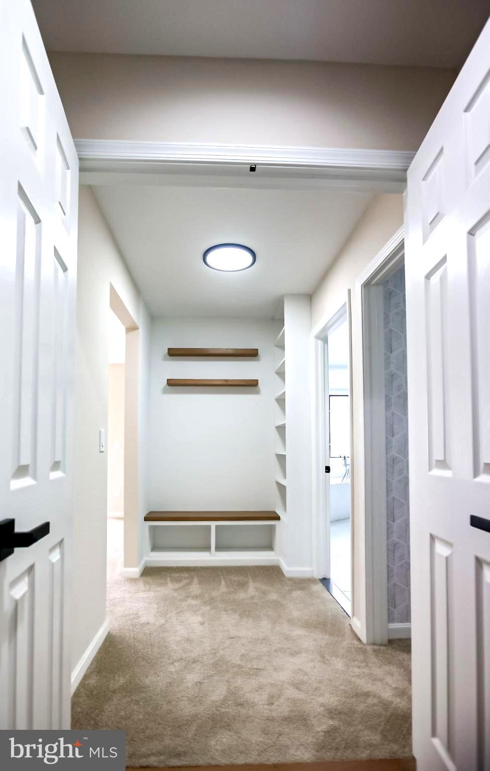 LOWES ISLAND/CASCADES - Residential