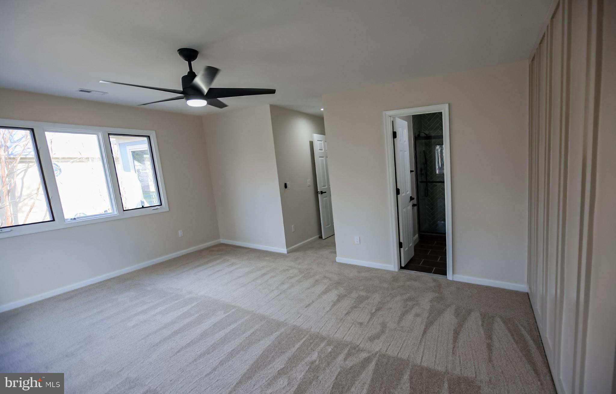 LOWES ISLAND/CASCADES - Residential