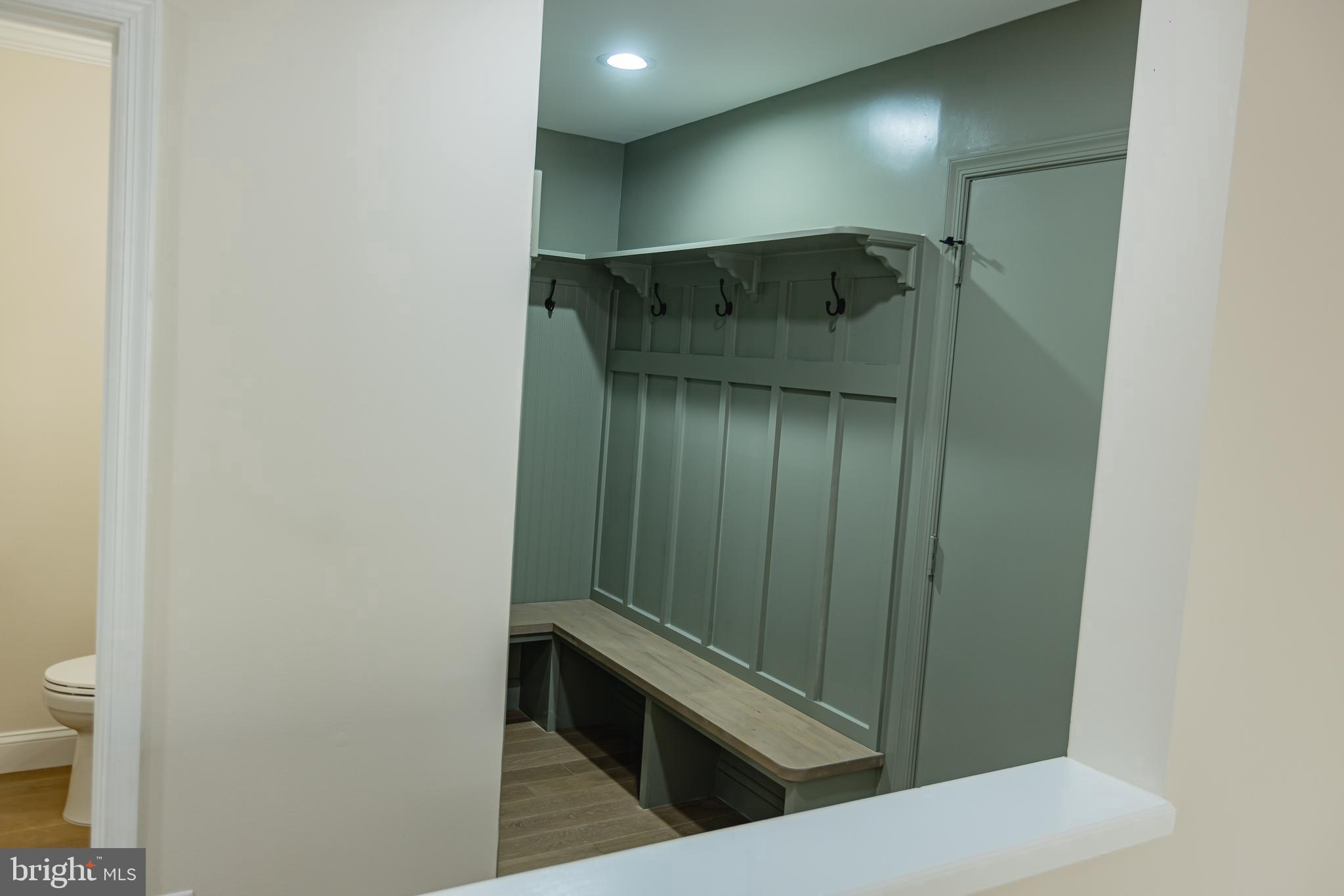 LOWES ISLAND/CASCADES - Residential