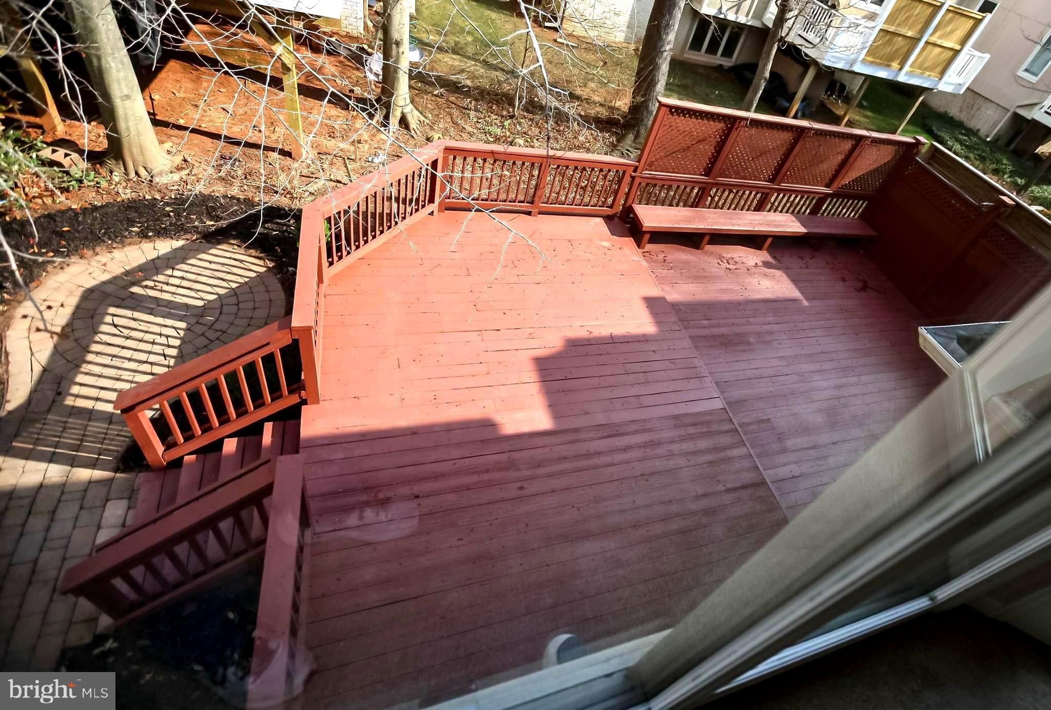 LOWES ISLAND/CASCADES - Residential