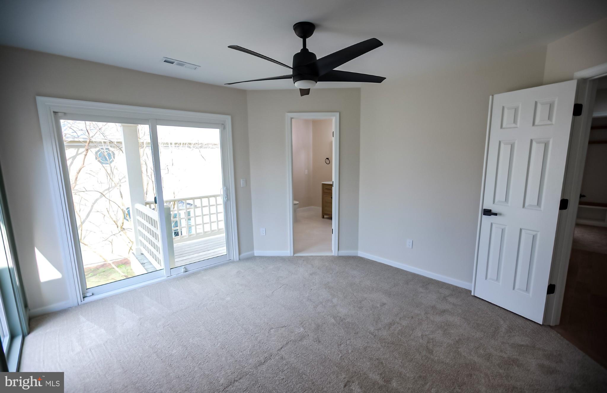 LOWES ISLAND/CASCADES - Residential