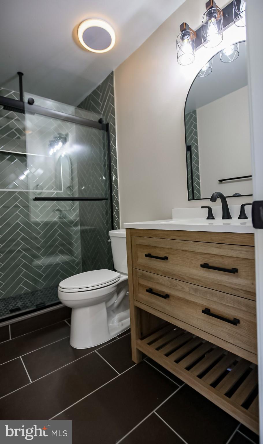 LOWES ISLAND/CASCADES - Residential