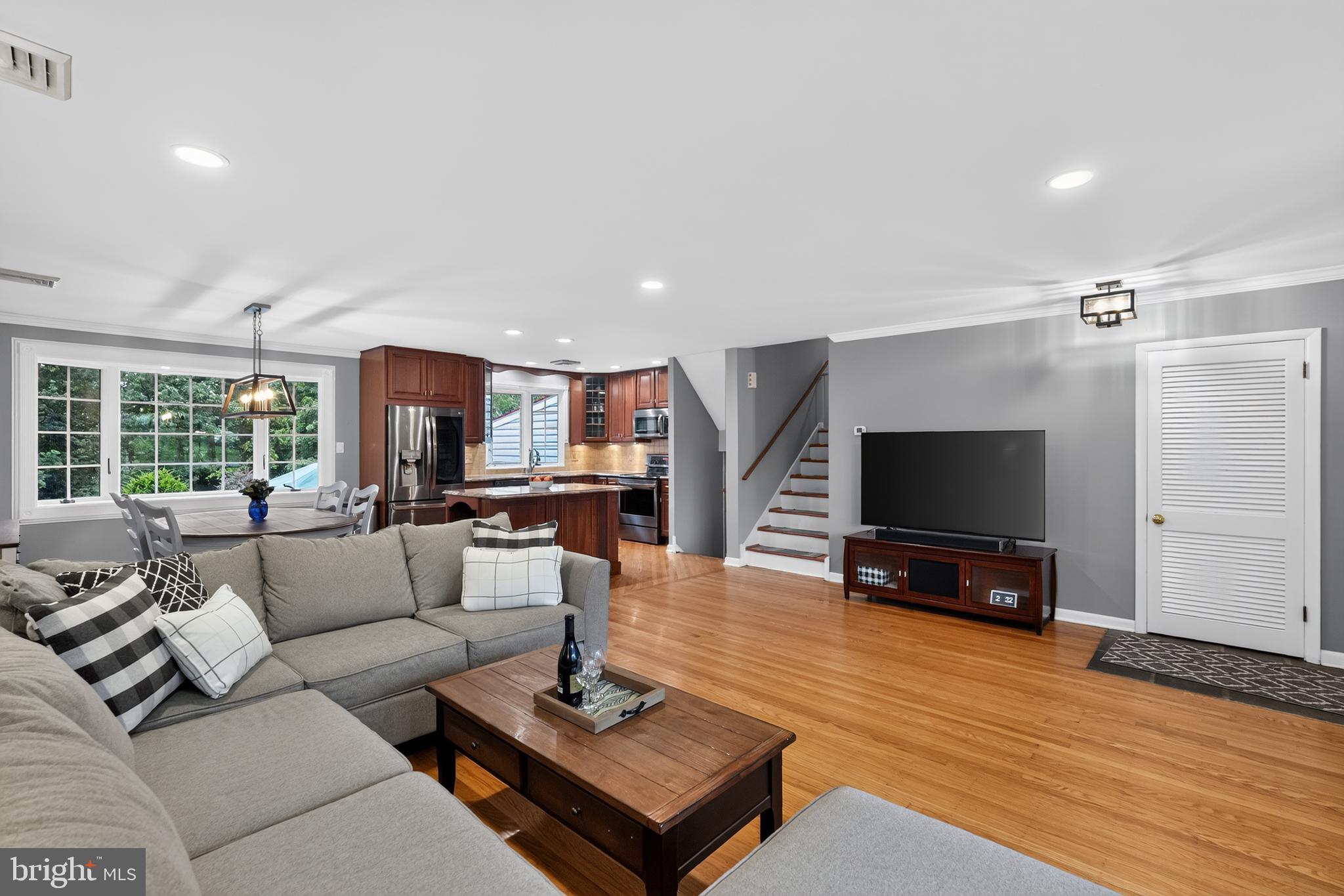 2861 HICKORY HILL