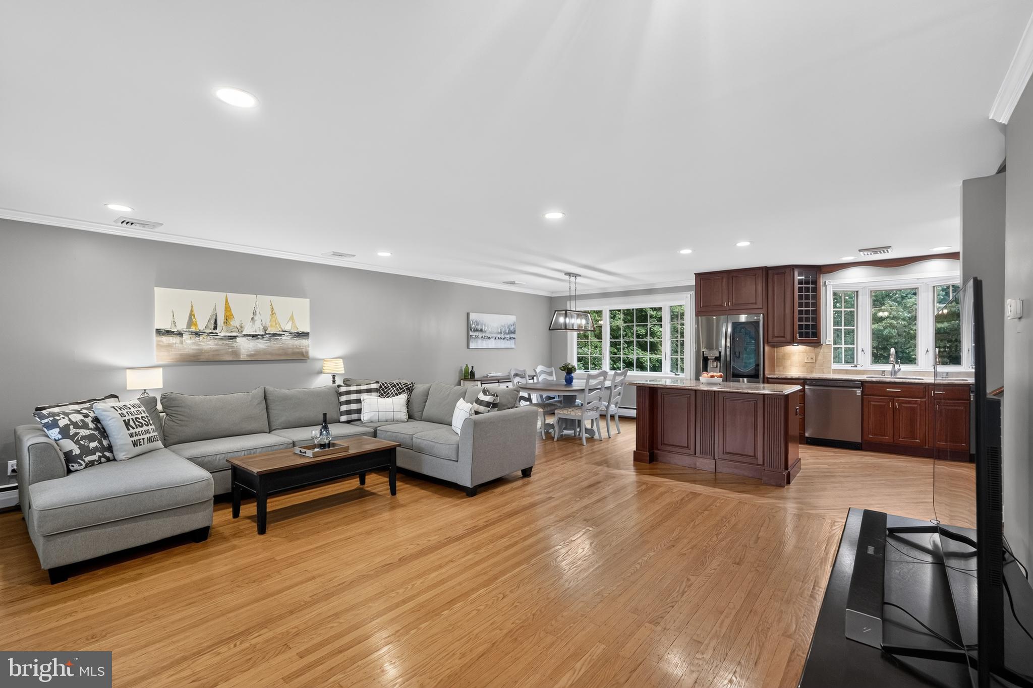 2861 HICKORY HILL