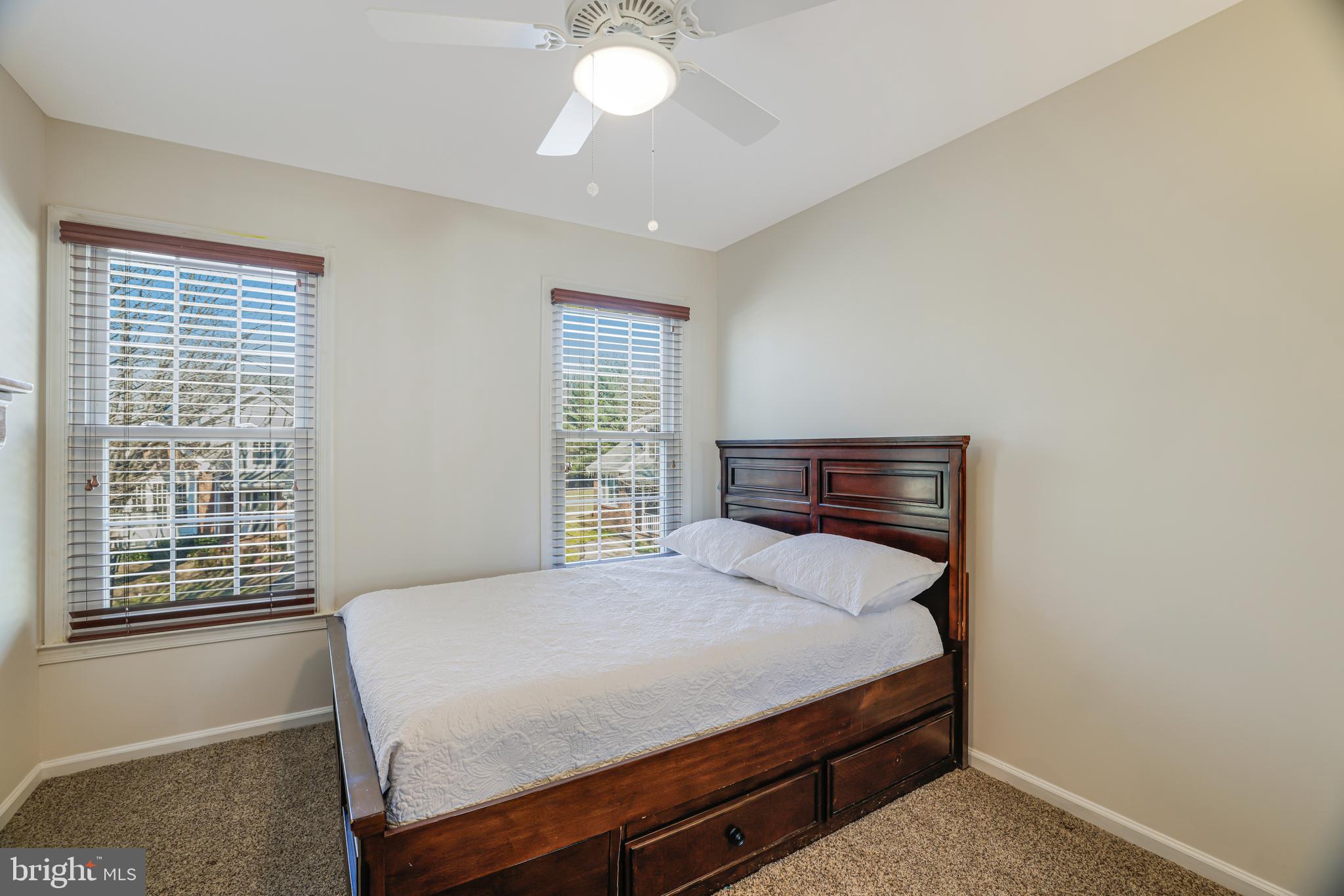 CHANTILLY HIGHLANDS - Residential
