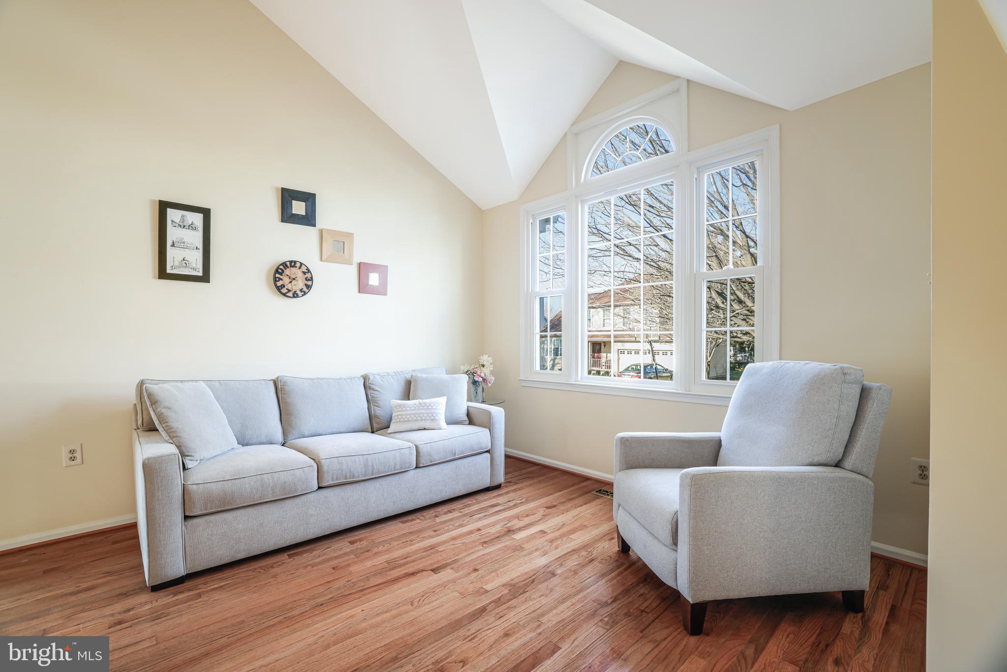 CHANTILLY HIGHLANDS - Residential