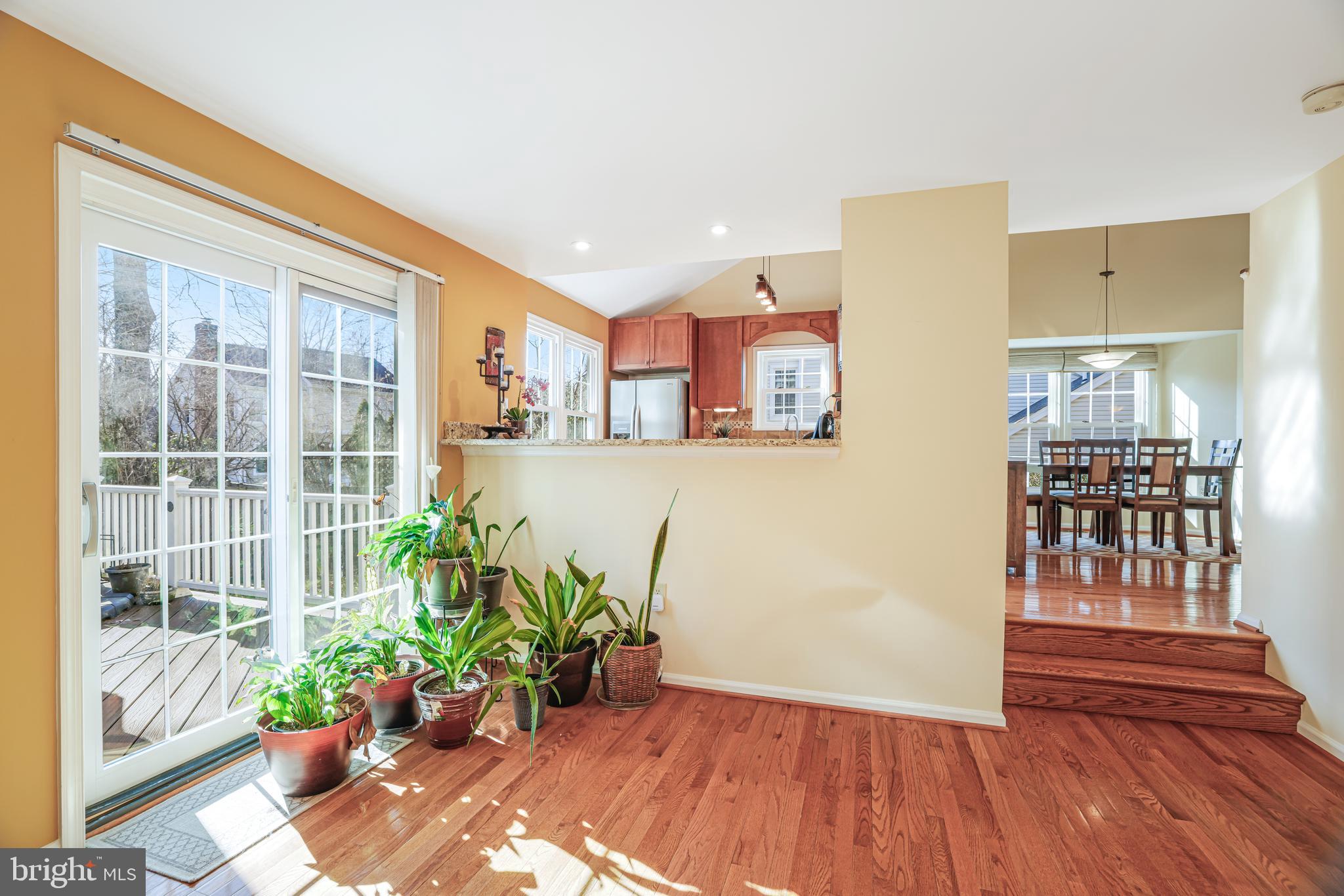 CHANTILLY HIGHLANDS - Residential