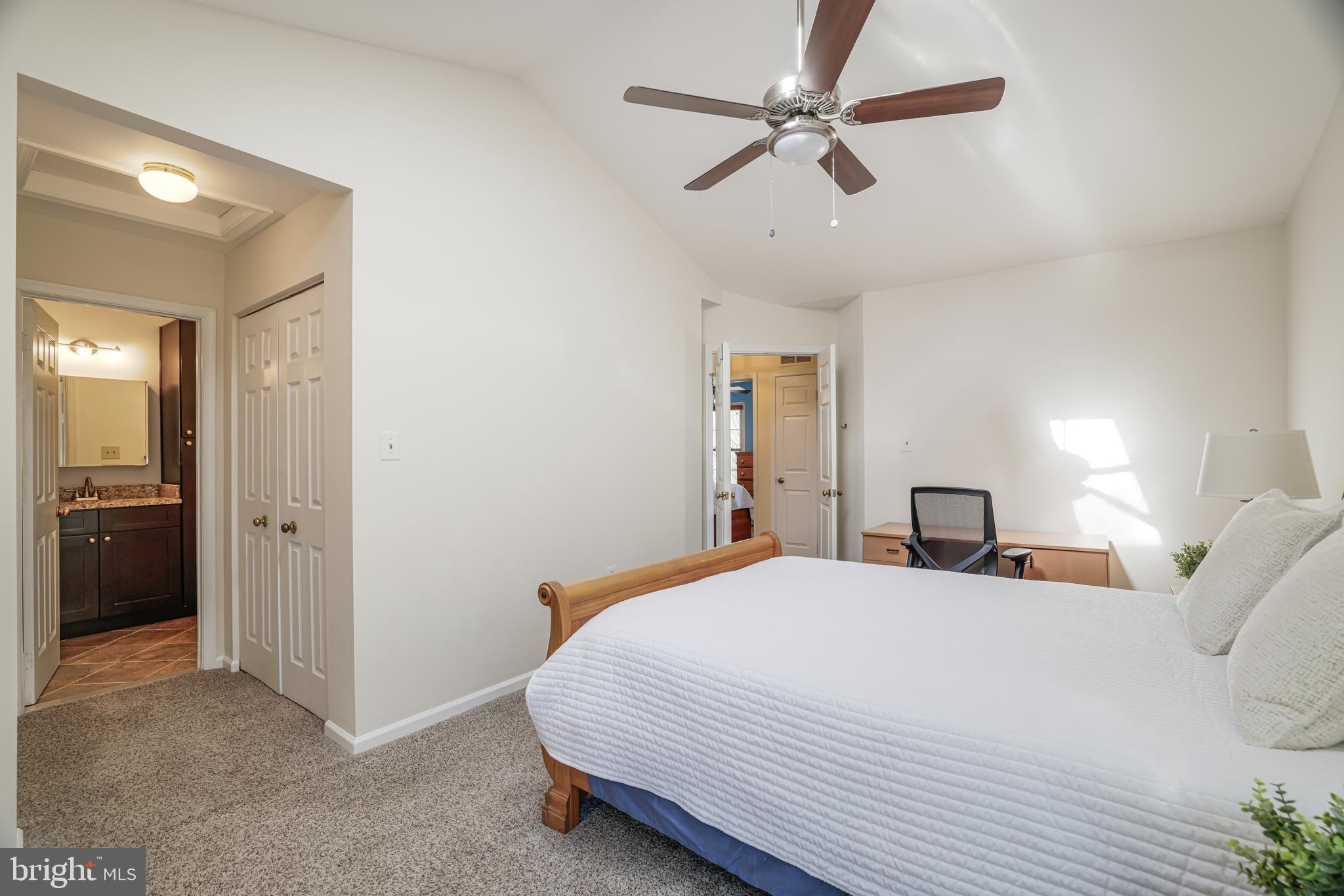 CHANTILLY HIGHLANDS - Residential