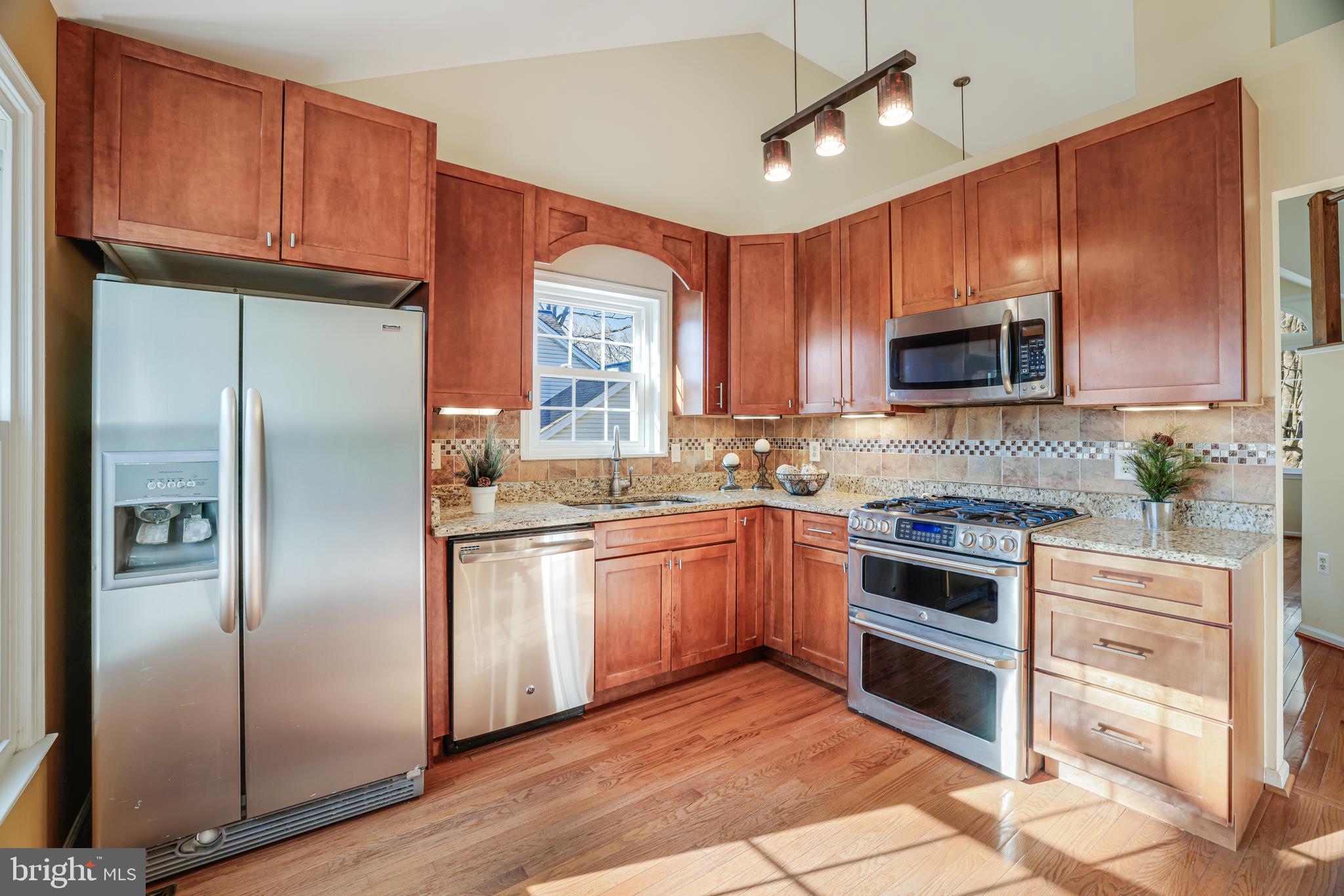 CHANTILLY HIGHLANDS - Residential
