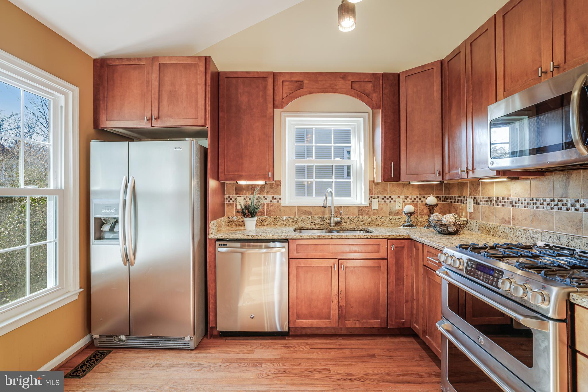 CHANTILLY HIGHLANDS - Residential