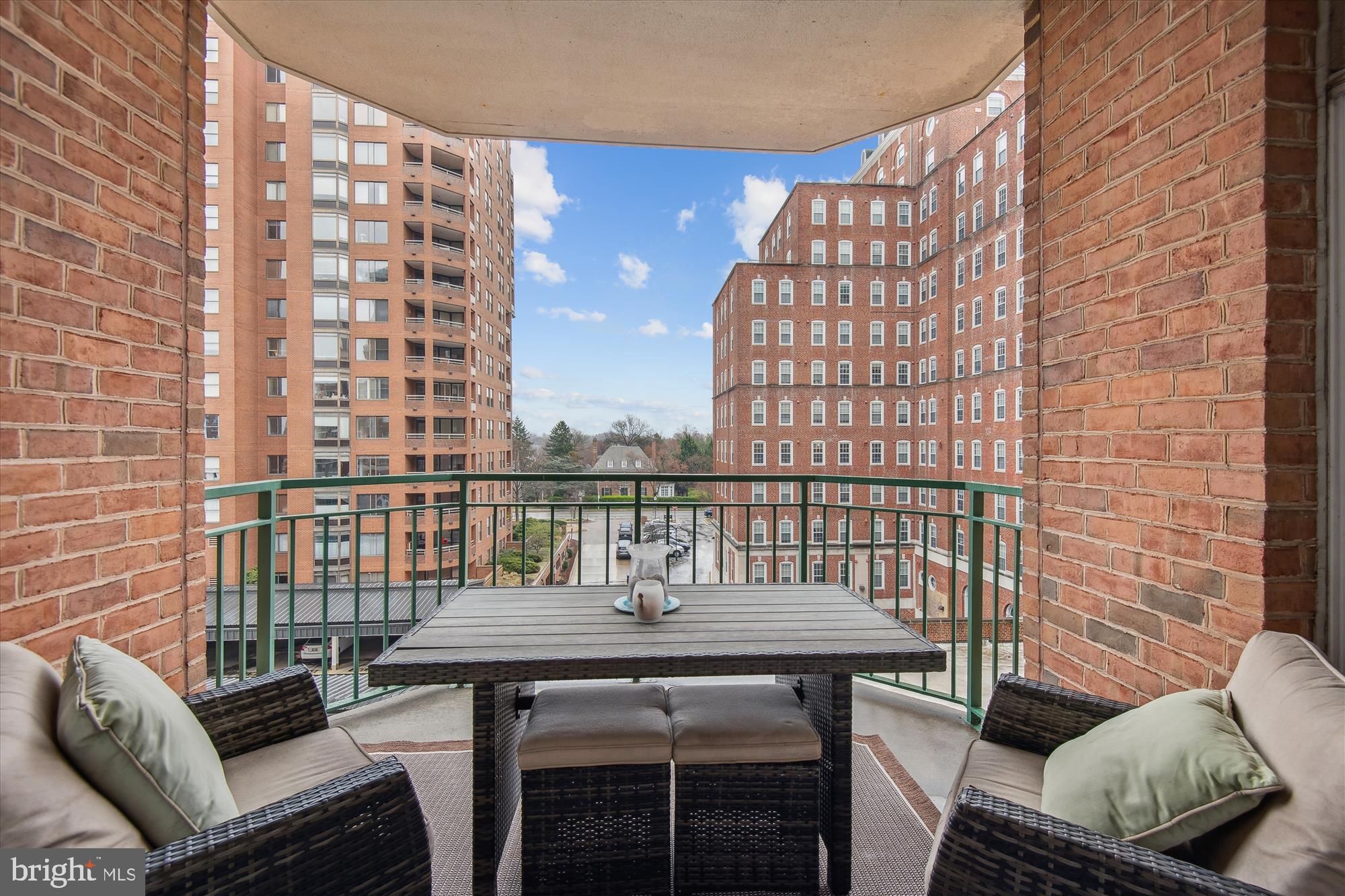 TUSCANY-CANTERBURY - Residential