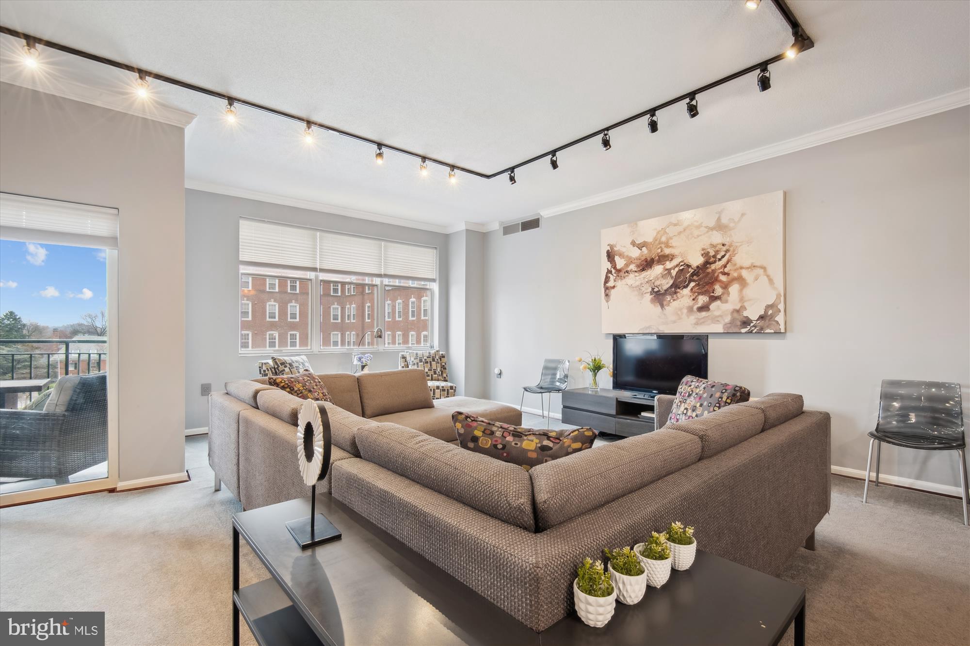 TUSCANY-CANTERBURY - Residential