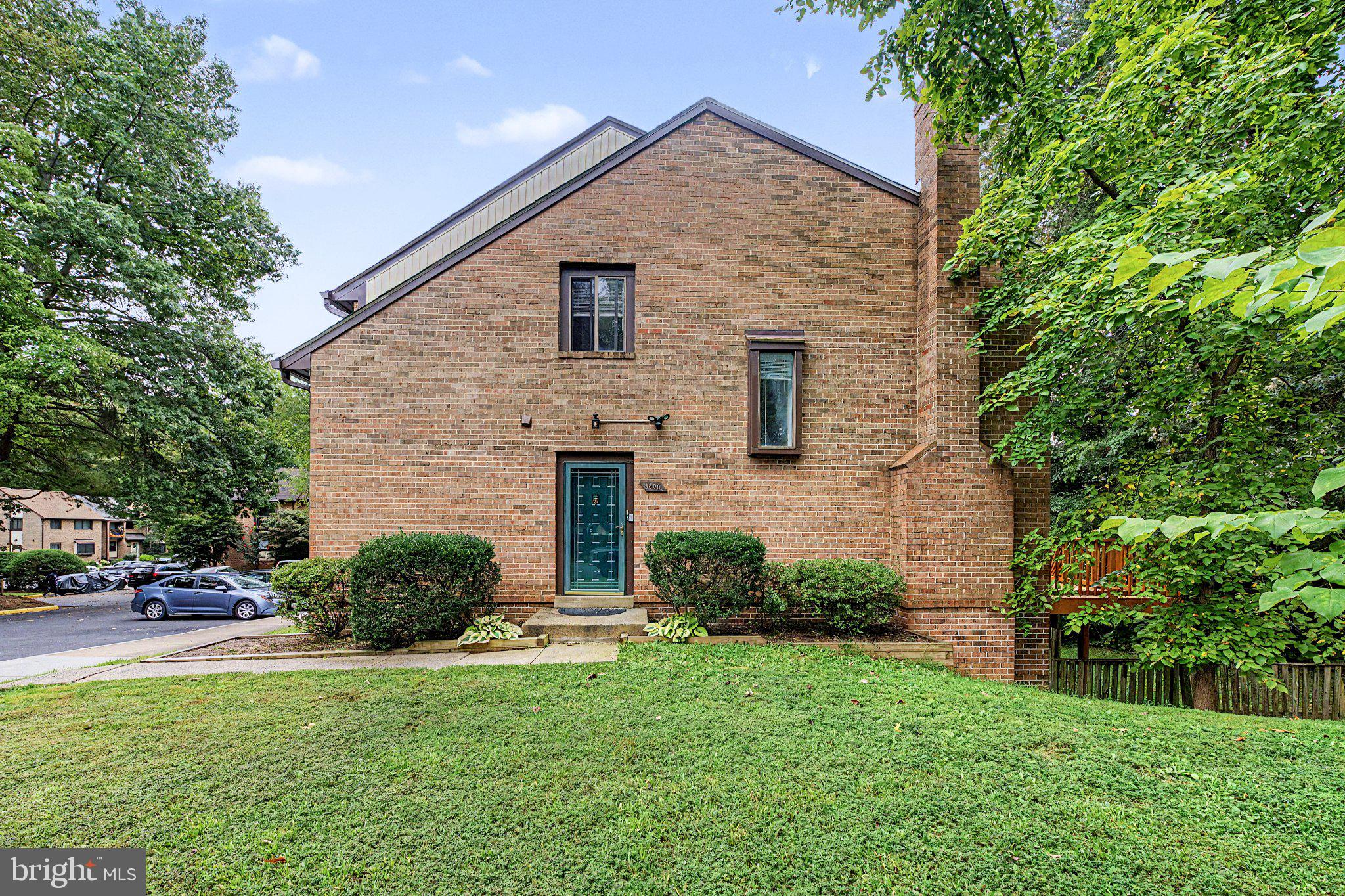 5800 JACKSONS OAK COURT