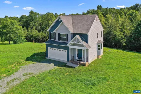 1090 Briery Farm Rd, Scottsville, VA MLS: 666198