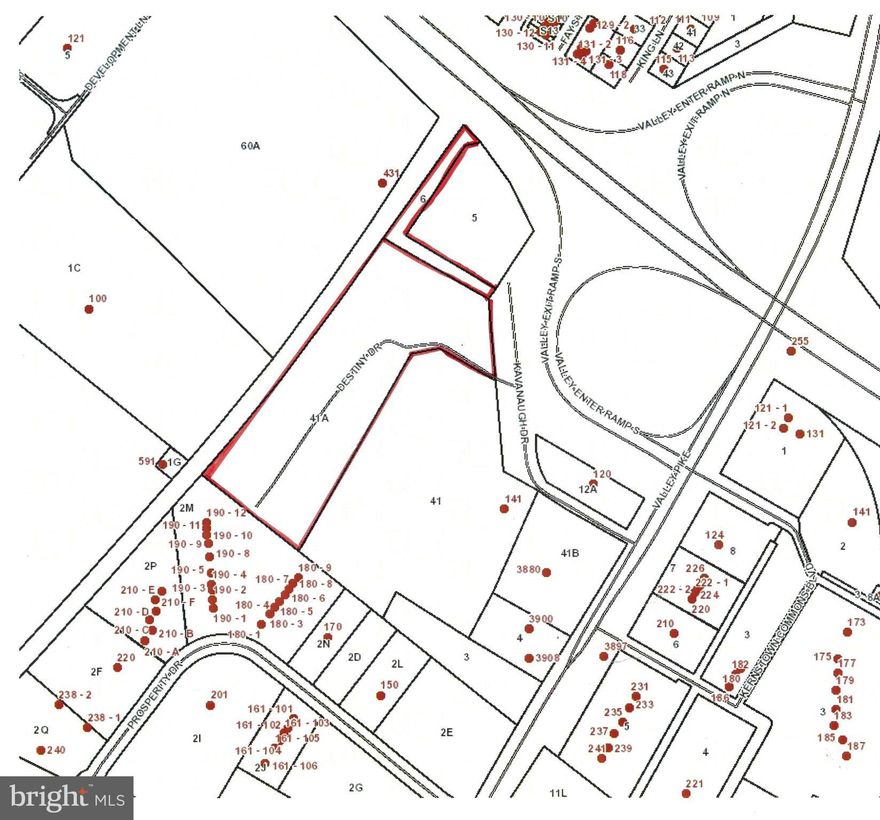 8.86 Acres of undeveloped commercial land zoned B-2 with excellent US 37 future signage visibility, exposure, and location. All utilities available for connection. Approved uses include self-storage warehouses, distribution warehouses, car washes, new car dealerships, hotels and restaurants.