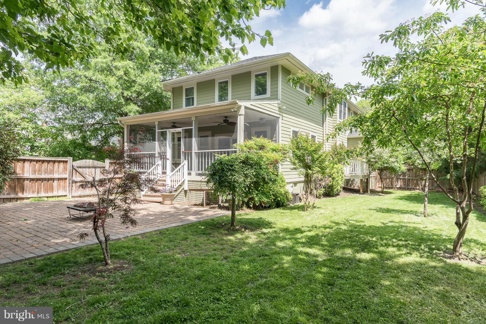 LYON PARK - Residential