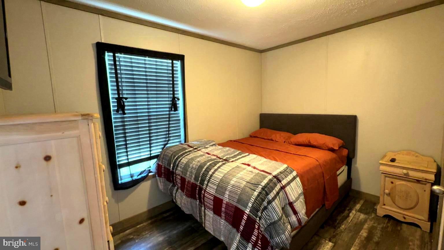 LAUREL VILLAGE - Residential