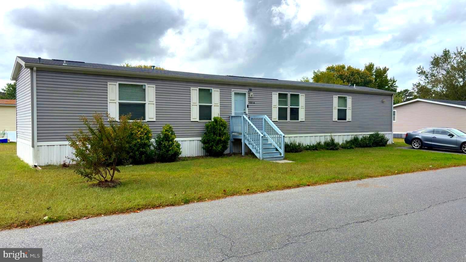 LAUREL VILLAGE - Residential