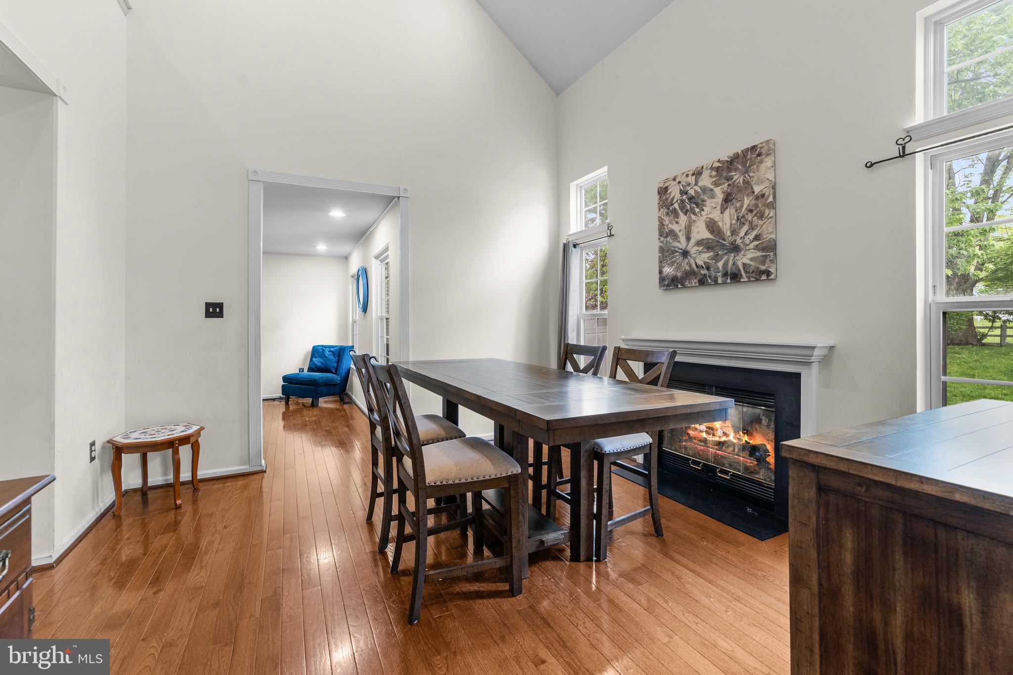 BUCKINGHAM SQ - Residential