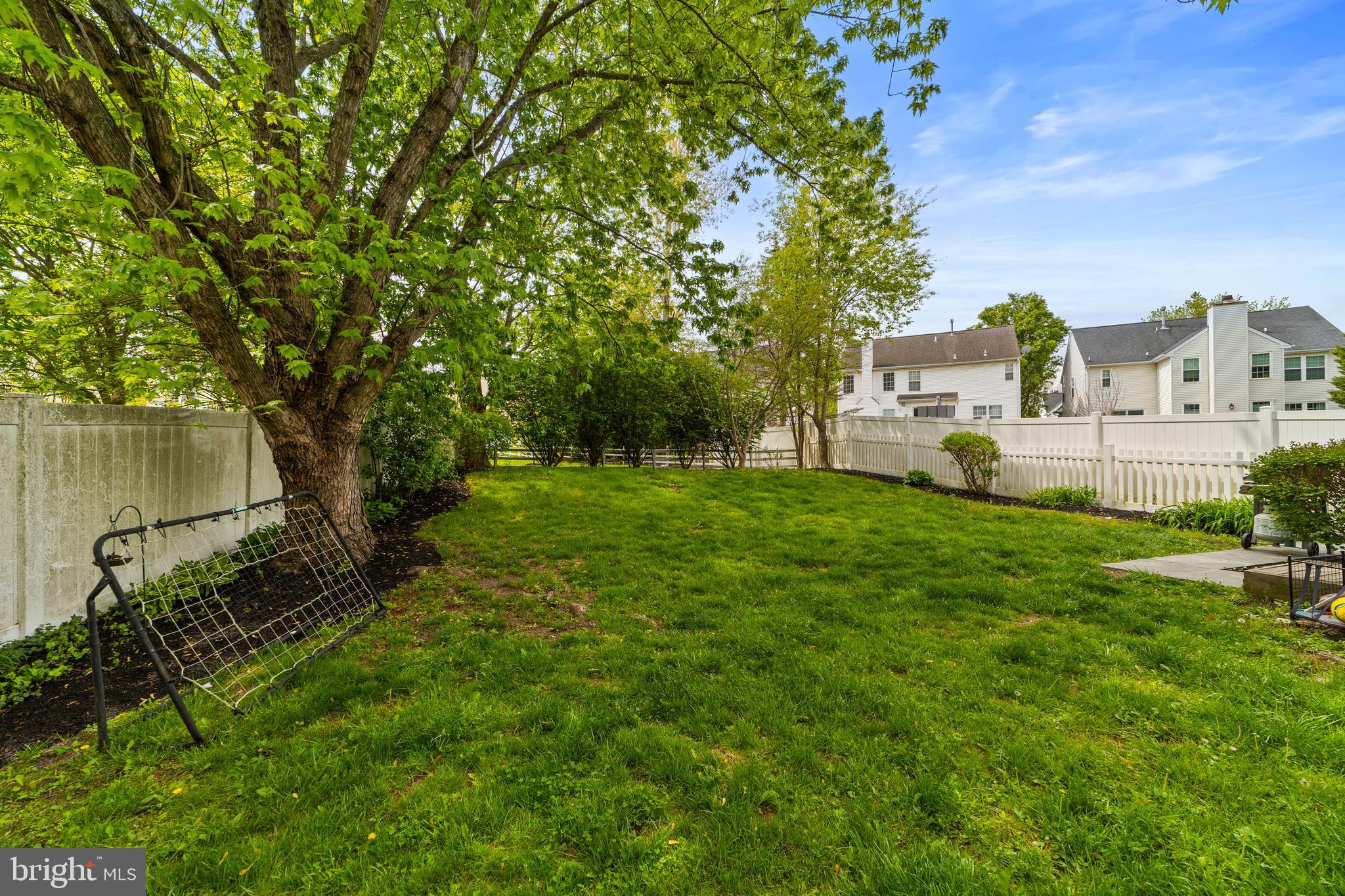 BUCKINGHAM SQ - Residential