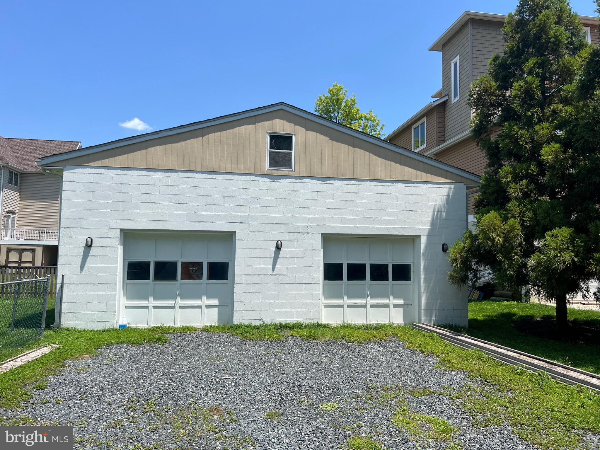 MILLERS ISLAND - Residential