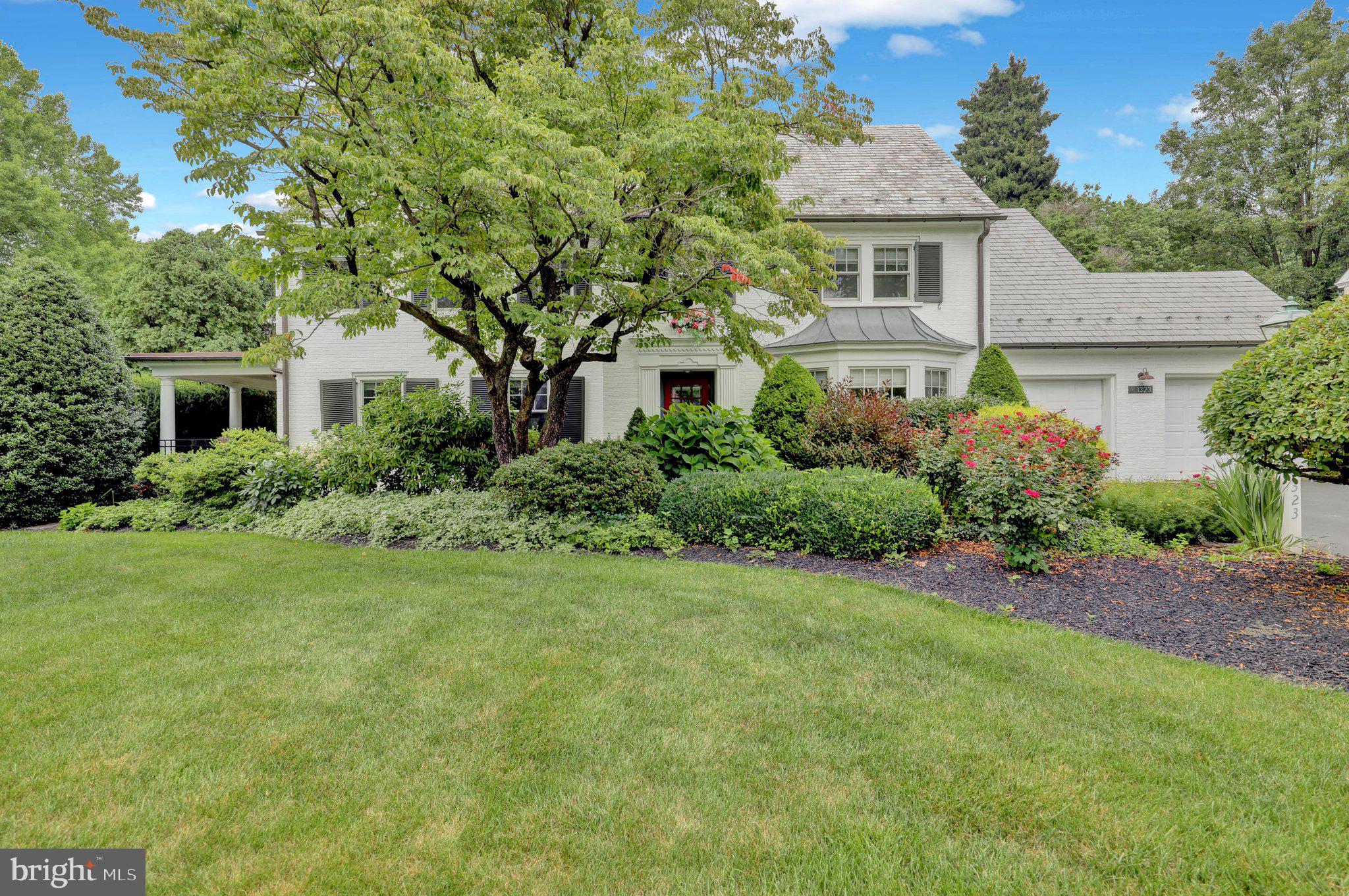 1323 QUARRY LANE